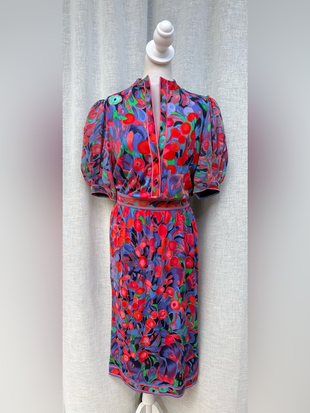 1970 Leonard colorful pink floral silk midi dress